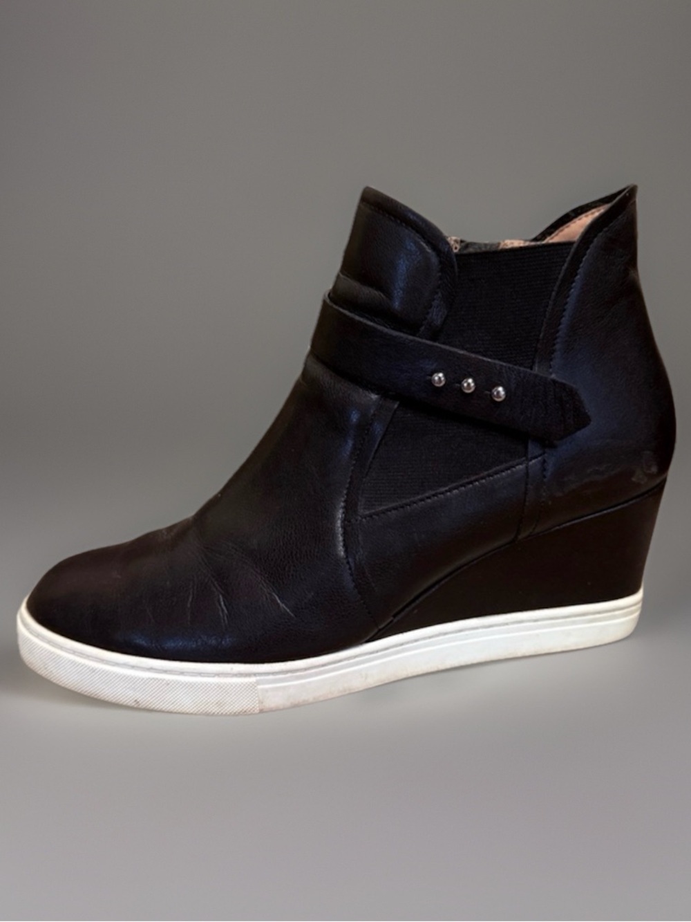 Linea Paolo Freshton Black Leather Wedge Sneaker